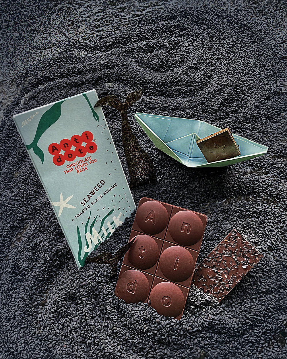 Antidote Chocolate MERMAID: SEAWEED + BLACK SESAME MILK CHOCOLATE 56%